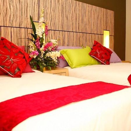 Grand Medallion Hotel Kuching Exterior foto